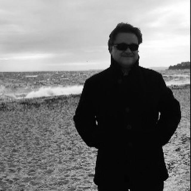 Lyric Baritone Andrew Gaydos serves as a full-time music teacher and drama director at the prestigious Park Street School in Beacon Hill, Boston. He has performed internationally and brings years of experience as a choral conductor in churches as well as with the Rockingham Choral Society. Andrew is honored to share his gifts in support of the HUHO Foundation and its mission.